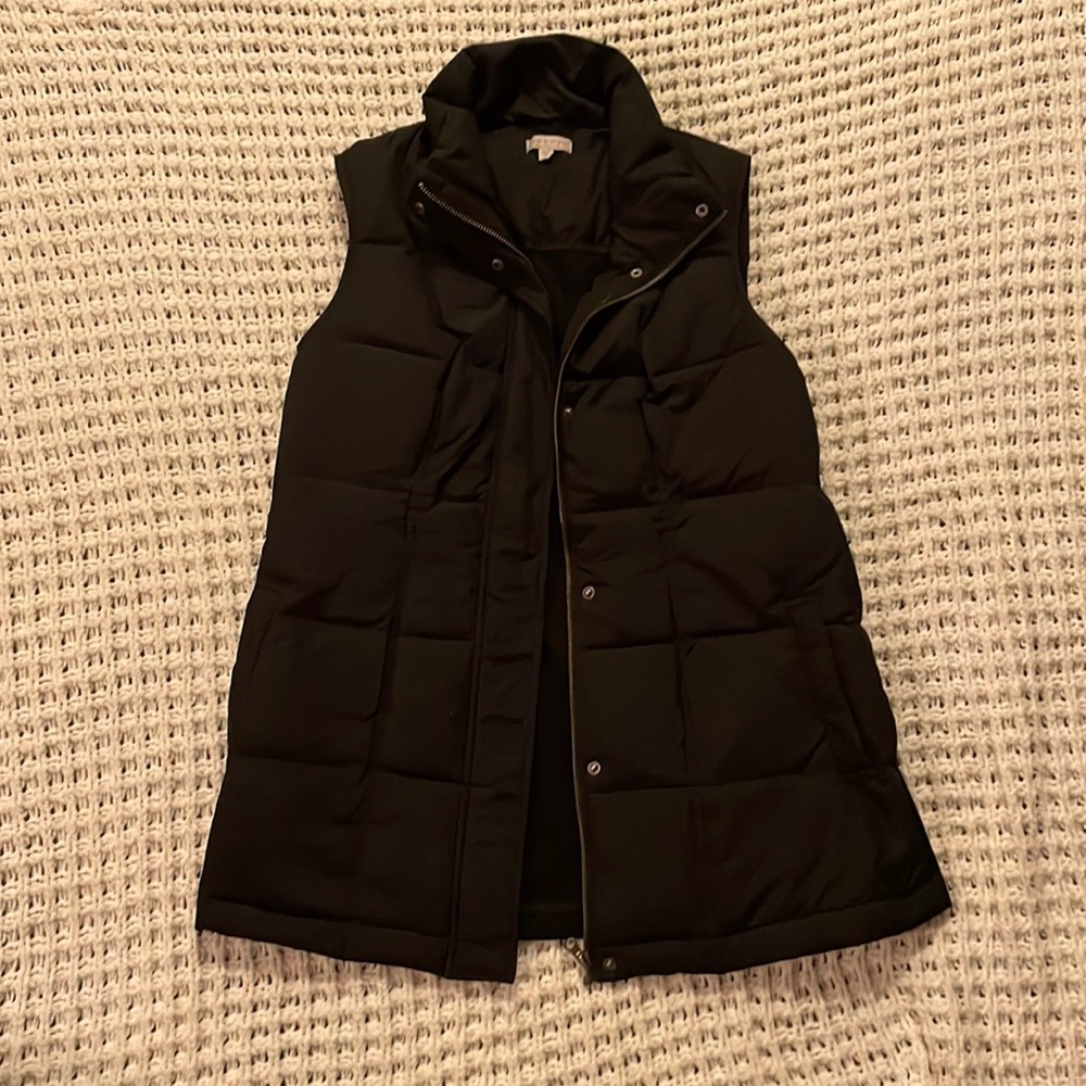 Black puffer vest, maternity